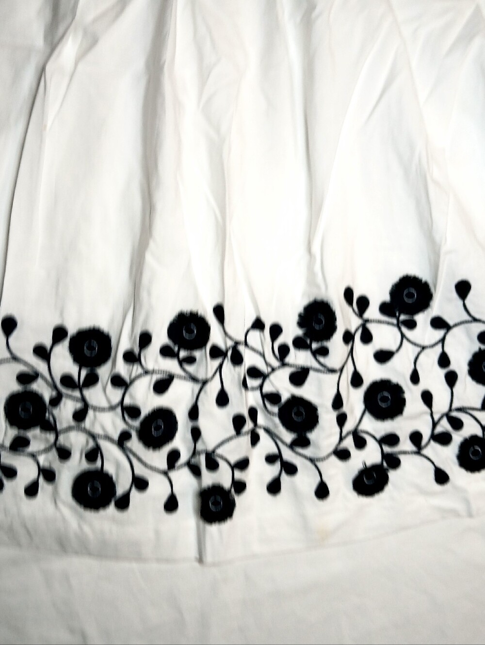 Talbots Size 6 Skirt Bell Pleated  Lined Side Slit and Zipper Black White Floral - Picture 5 of 13
